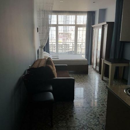 Apartment Lotos Batumi 72 Luaran gambar