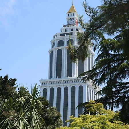 Apartment Lotos Batumi 72 Luaran gambar