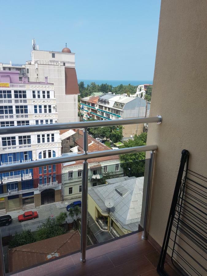 Apartment Lotos Batumi 72 Luaran gambar