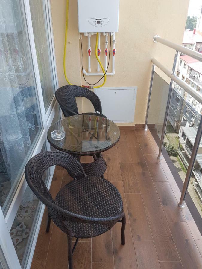 Apartment Lotos Batumi 72 Luaran gambar